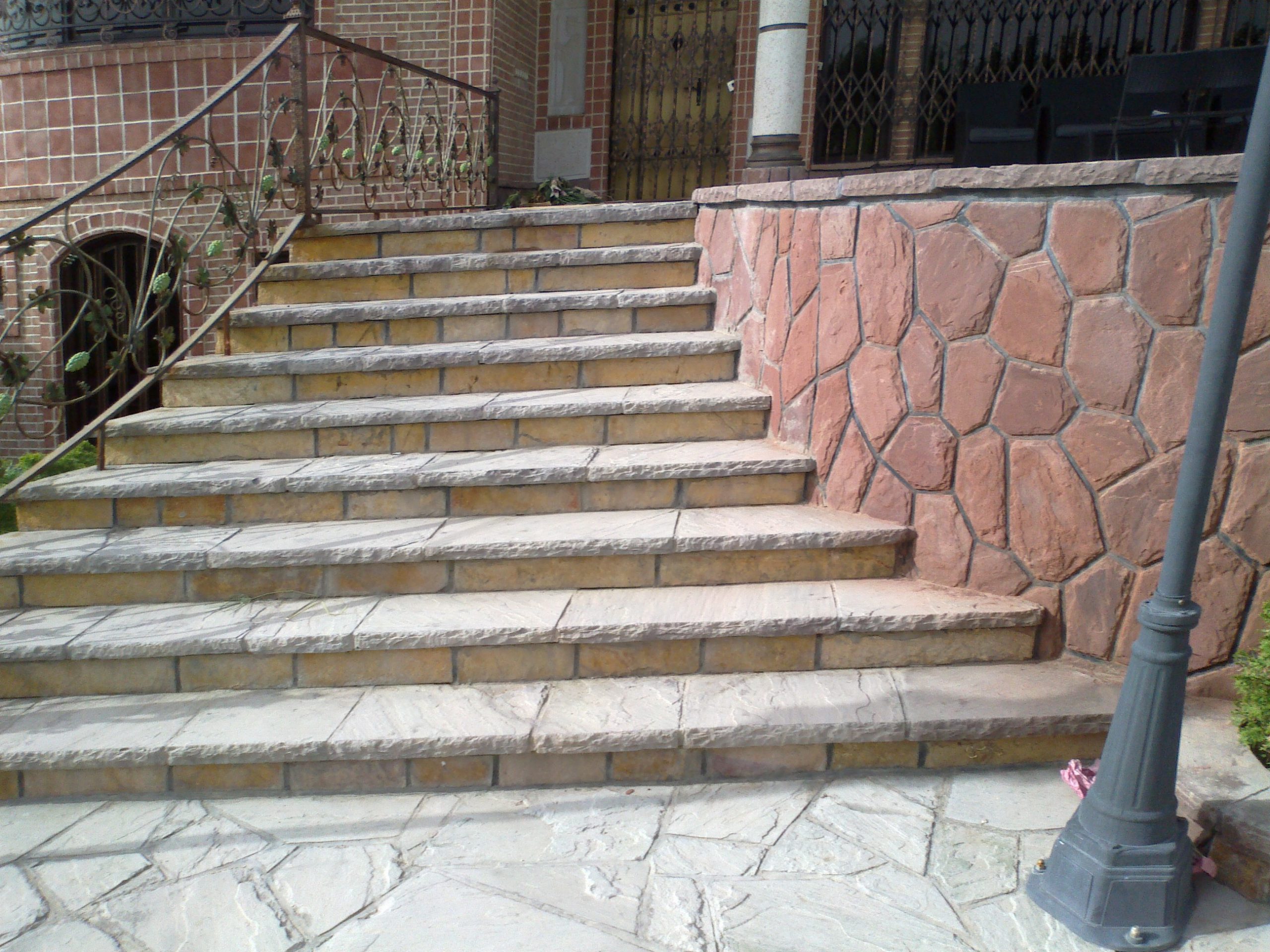 پله با سنگ لاشه